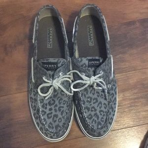Size 12 women’s sperrys